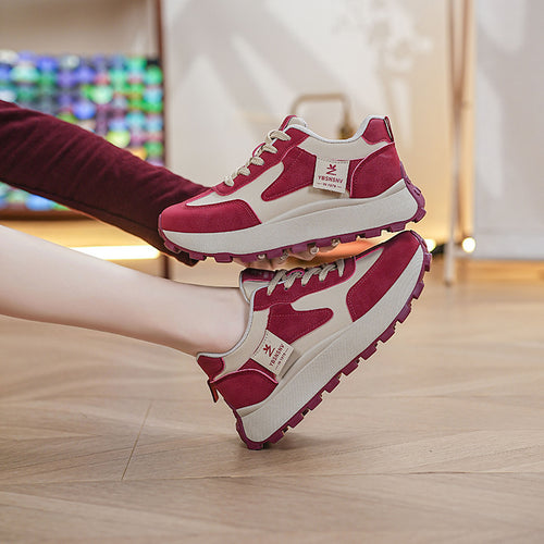 Damen Sportliche Sneaker mit atmungsaktiven Mesh-Einsätzen und dämpfender Sohle EB