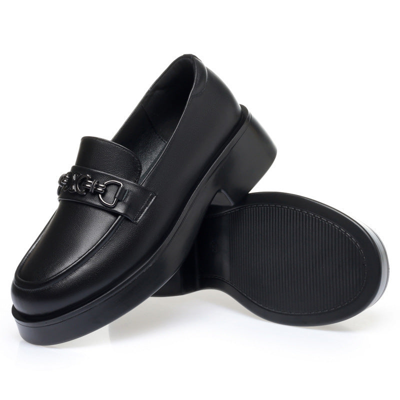 Damen elegante Mokassins mit modischem Kettendetail EB