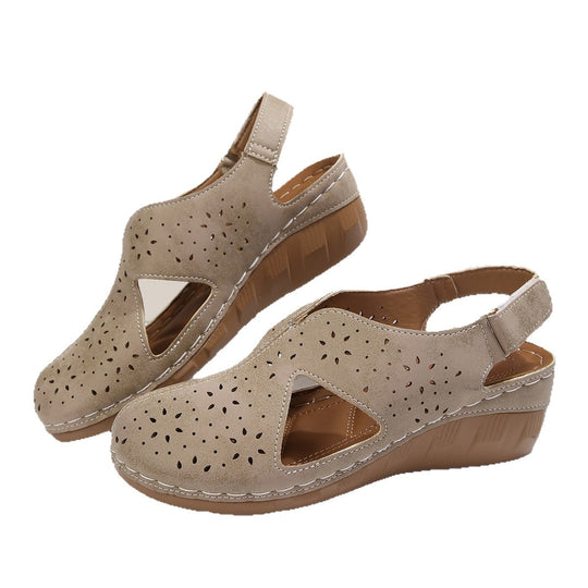 Damen Wedge-Pantoletten mit geschlitztem Design und rutschfester Sohle EB