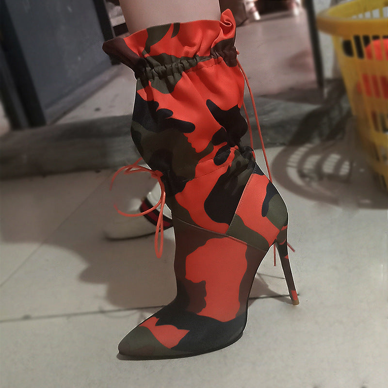 Damen High Heel Stiefel mit Camouflage-Design und Schnürung EB