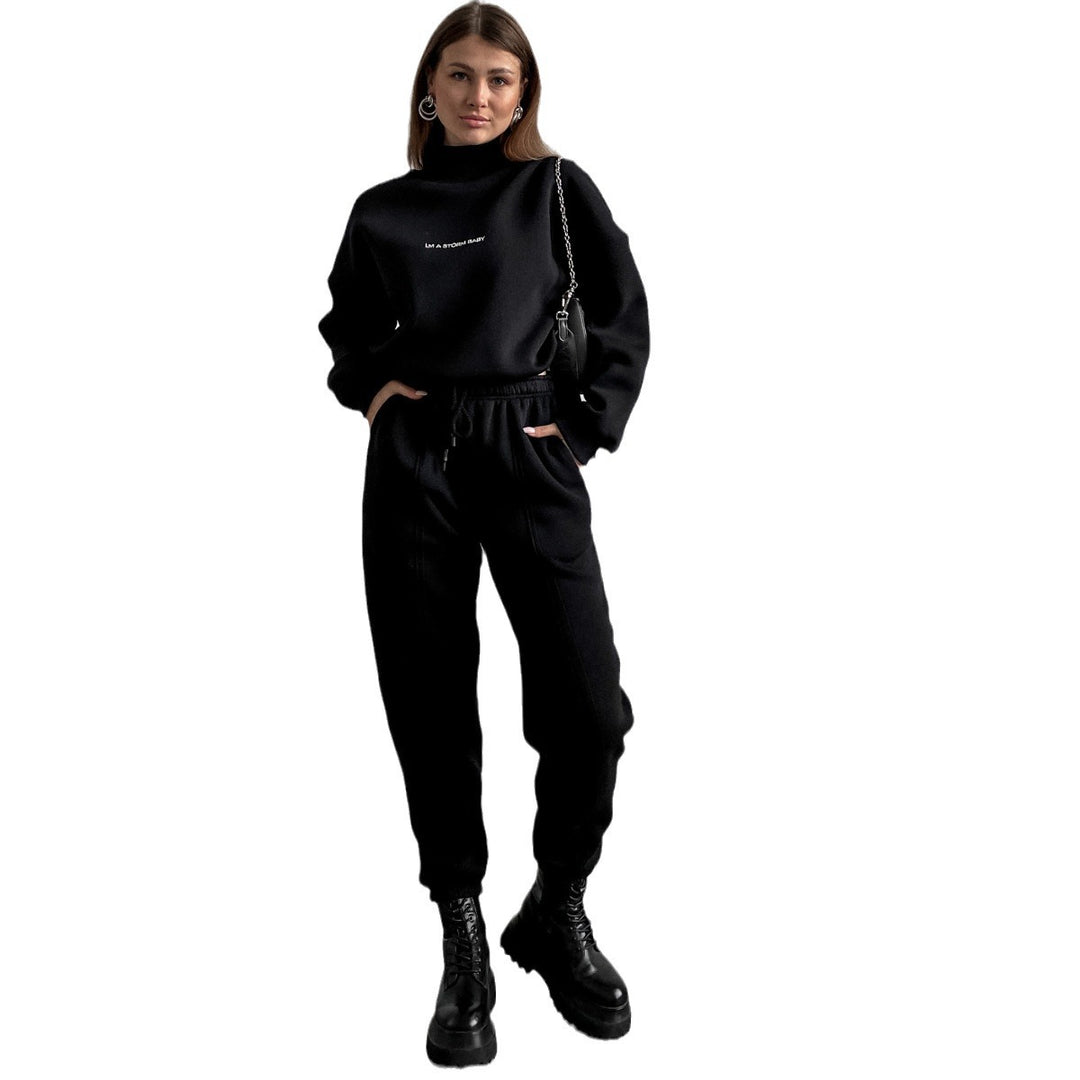 Damen Sportliches Set mit hochgeschlossenem Sweatshirt und elastischen Hosen EB