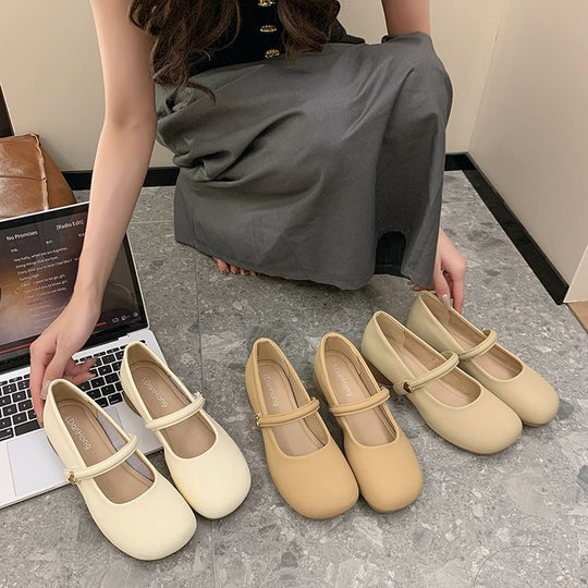 Damen Ballerina-Schuhe mit verstellbarem Riemchen und komfortablem Fußbett EB