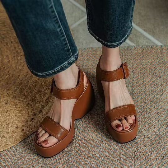 Damen Plateau-Sandalen mit verstellbarem Riemen und komfortablem Absatz EB