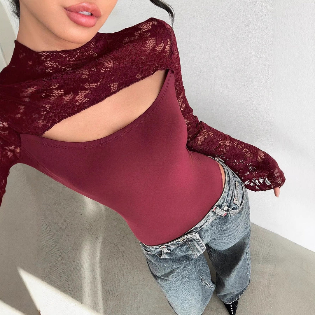 Damen Body mit transparenten Spitzenärmeln und modernem Cut-Out EB