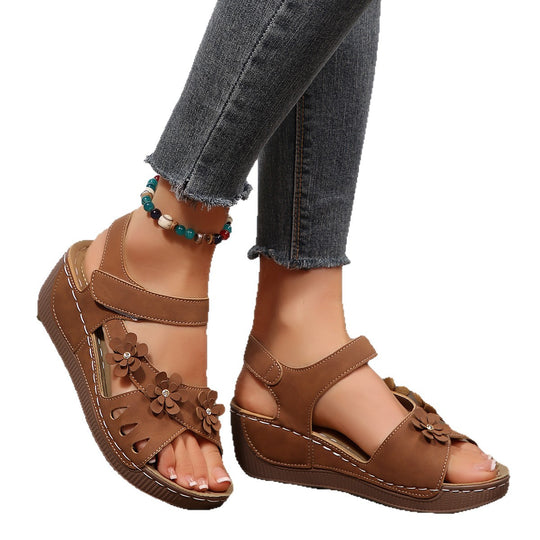 Damen bequeme Sandalen mit buntem Blumendesign EB