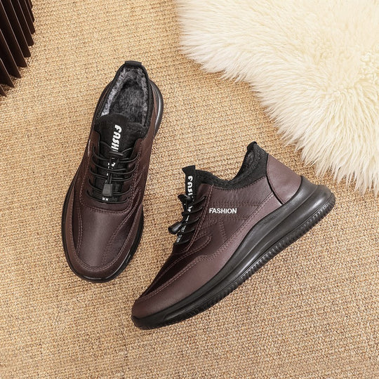 Damen Sportliche Sneakers mit kuscheligem Innenfutter und rutschfester Sohle EB