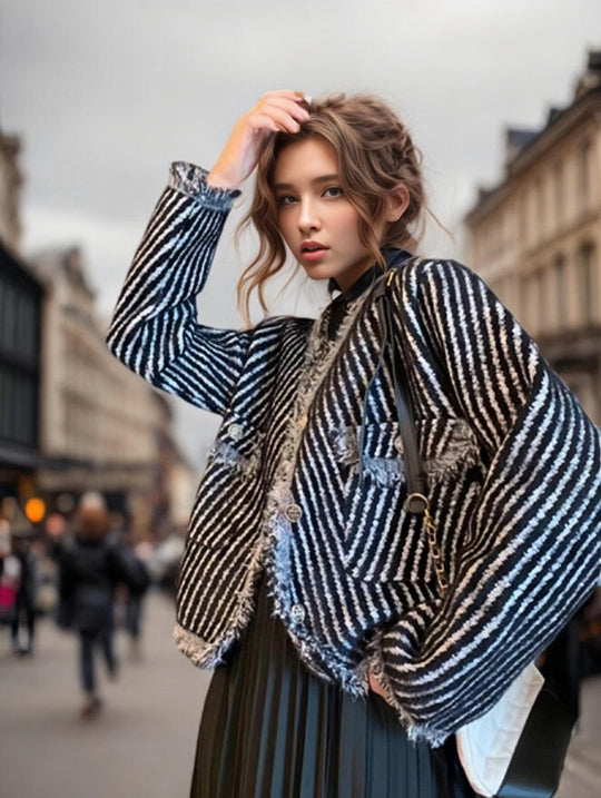 Damen Strickjacke mit dekorativen Knöpfen und weichem Textil EB