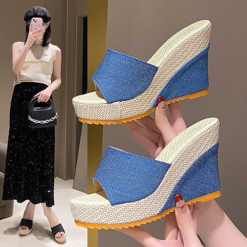 Damen elegante Wedge-Sandalen aus floralem Design EB