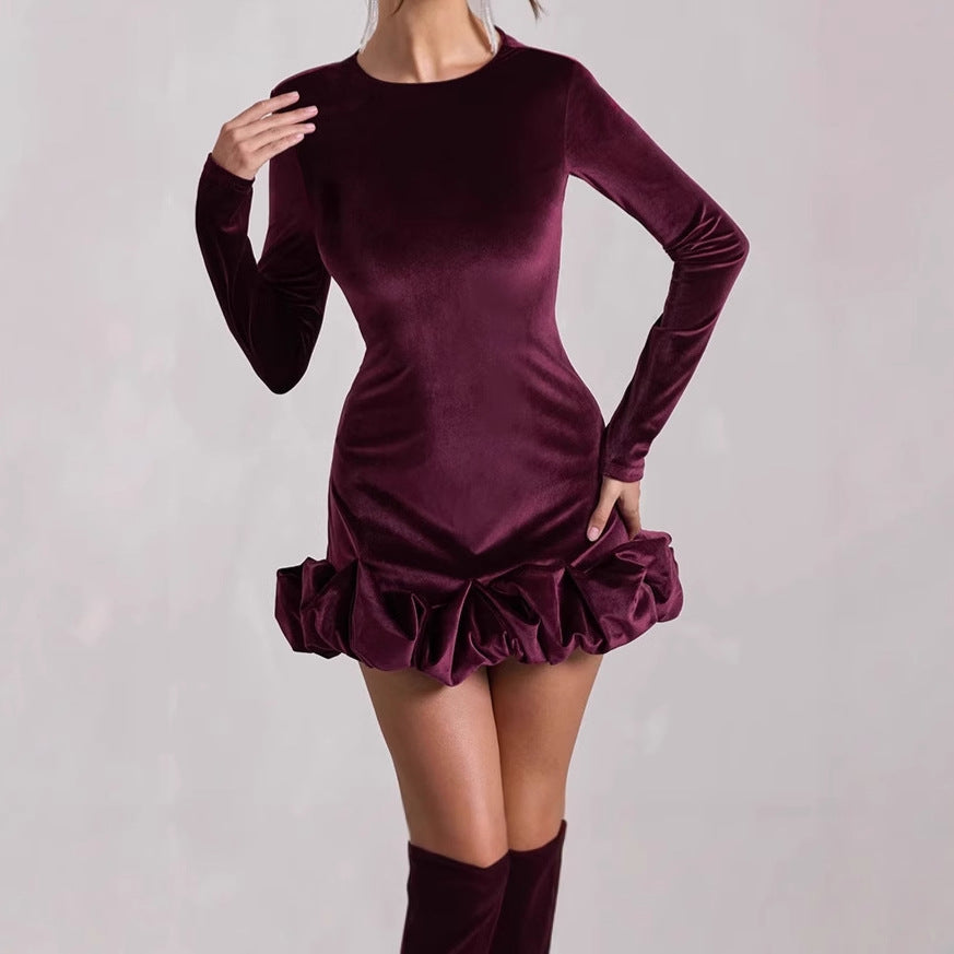 Damen Minikleid aus edlem Samt mit voluminösen Rüschendetails EB