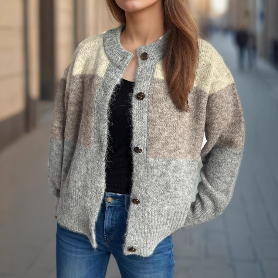 Damen Strickjacke mit knöpfbarem Design und modernen Farbschnitten EB