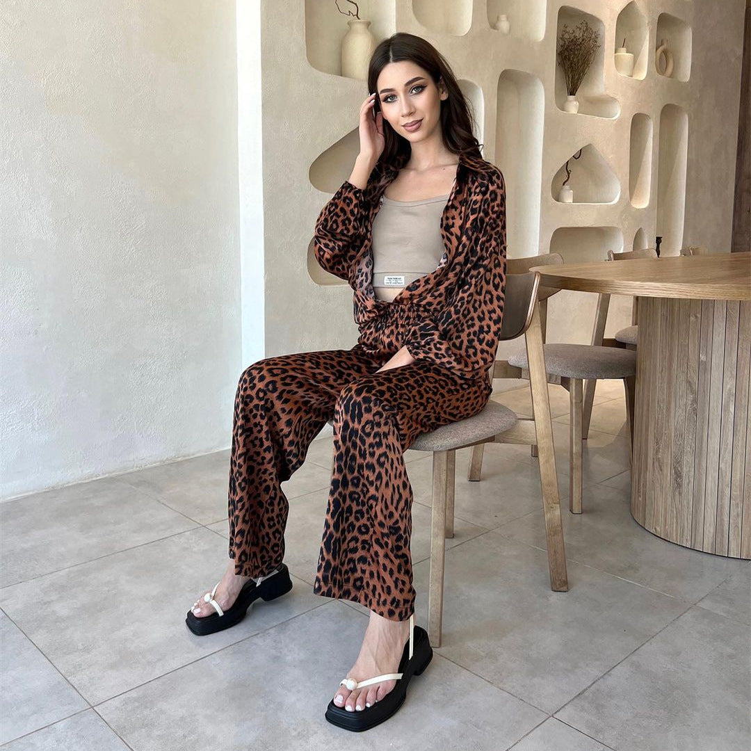 Damen Elegantes und gemütliches Lounge-Set mit Leopardenmuster EB