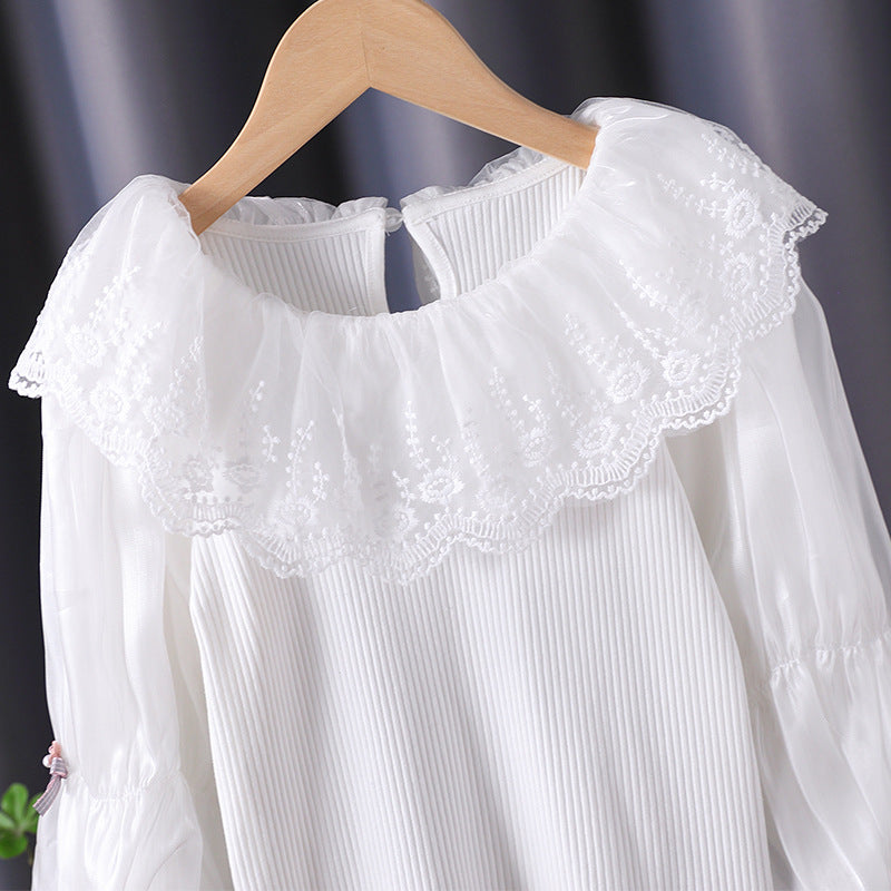 Damen elegante Bluse mit romantischem Spitzenkragen und Rüschendetails EB