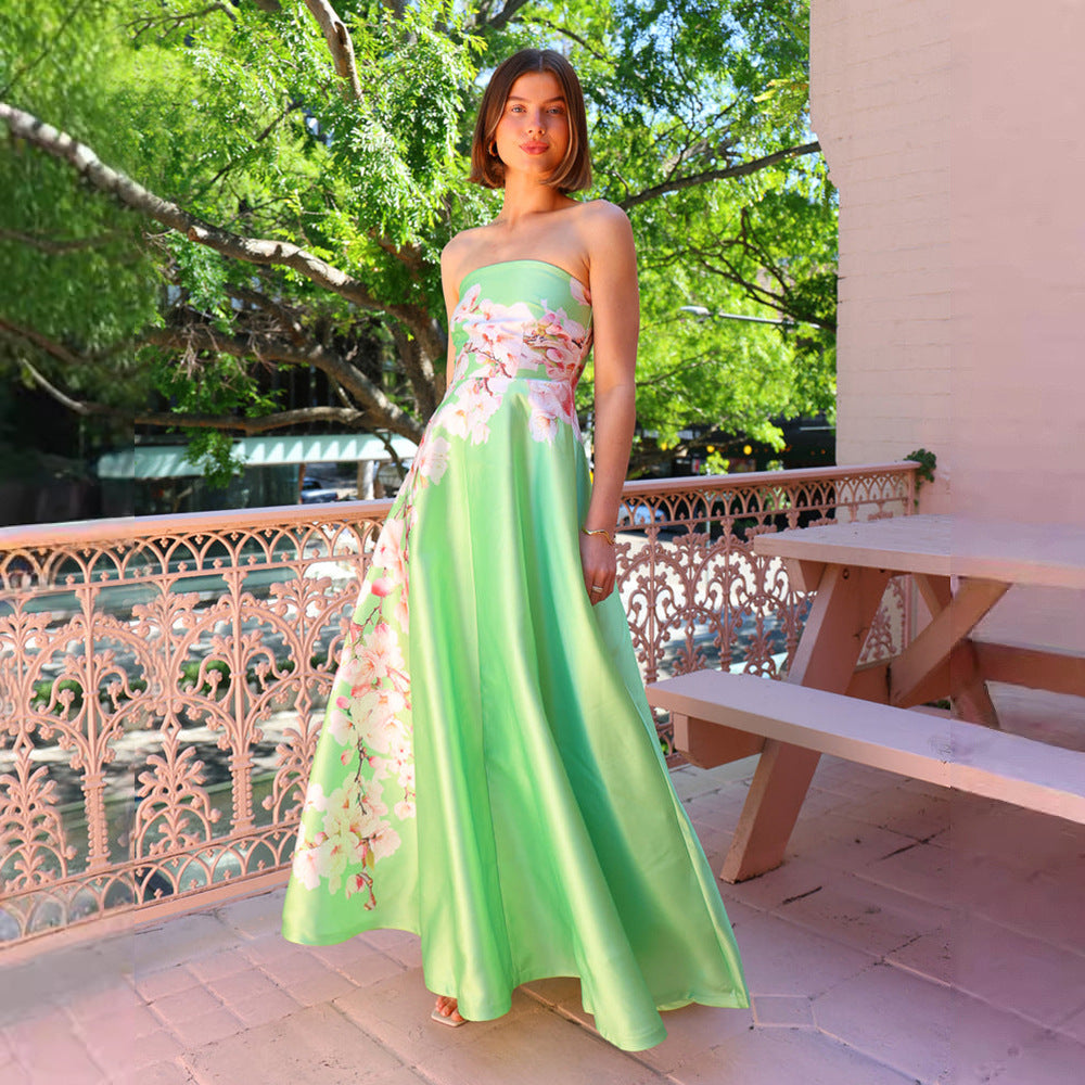 Damen Ballkleid mit floralem Oberteil und schwingendem Rock EB