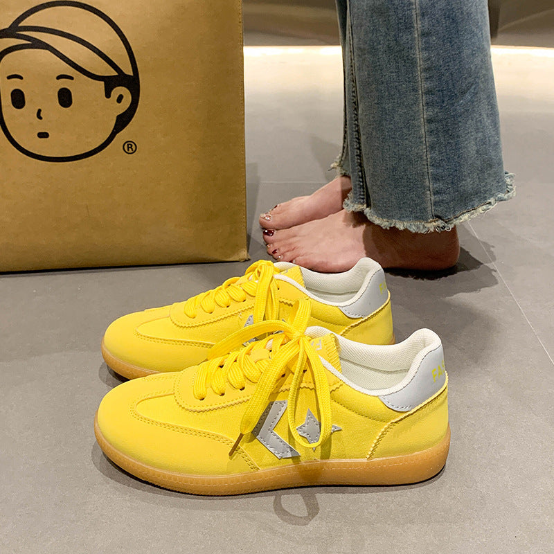 Damen nan leichte Retro-Sneaker mit gepolstertem Komfortfußbett, flexibler Gummisohle und reflektierenden Details EB