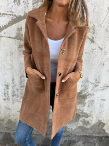 Damen Teddy-Mantel mit Oversize-Kragen, dekorativen Knöpfen und Eingrifftaschen EB