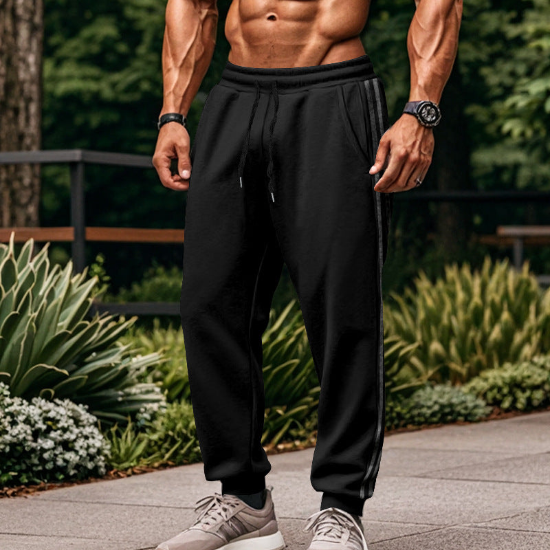 Herren Sportliche Jogginghose mit elastischem Bund und seitlichen Eingrifftaschen EB