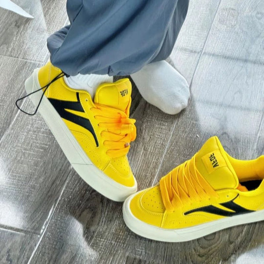 Damen Trendige Sneakers mit innovativem Schnürsystem EB