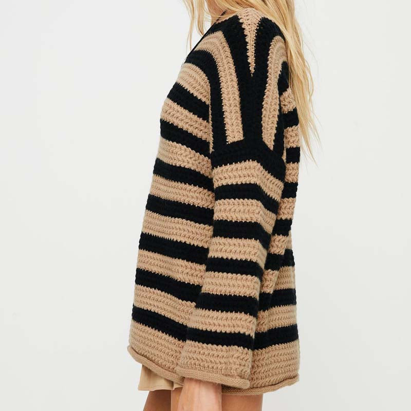 EB | Gestreifter Strickpullover Mit Sanften Farben