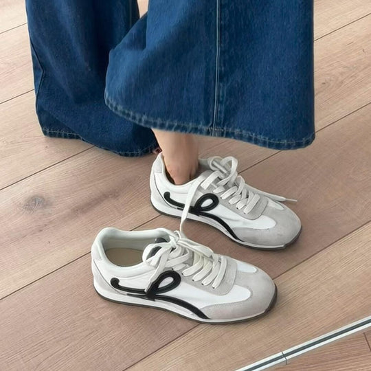 Damen modische Sneakers mit atmungsaktiver Oberflächenstruktur und dämpfender Sohle EB