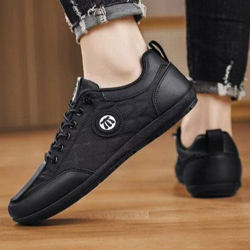 Damen FreizeitSneaker mit rutschfester Sohle und atmungsaktiver Obermaterialstruktur EB