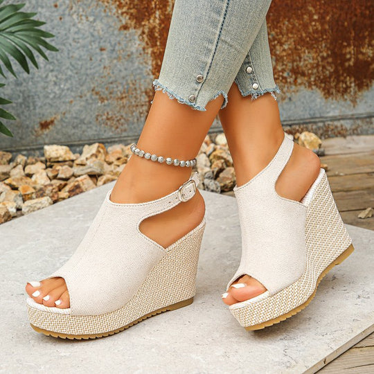 Damen Wedge-Pantoletten mit offenem Zehenbereich und modischem Riemendesign EB