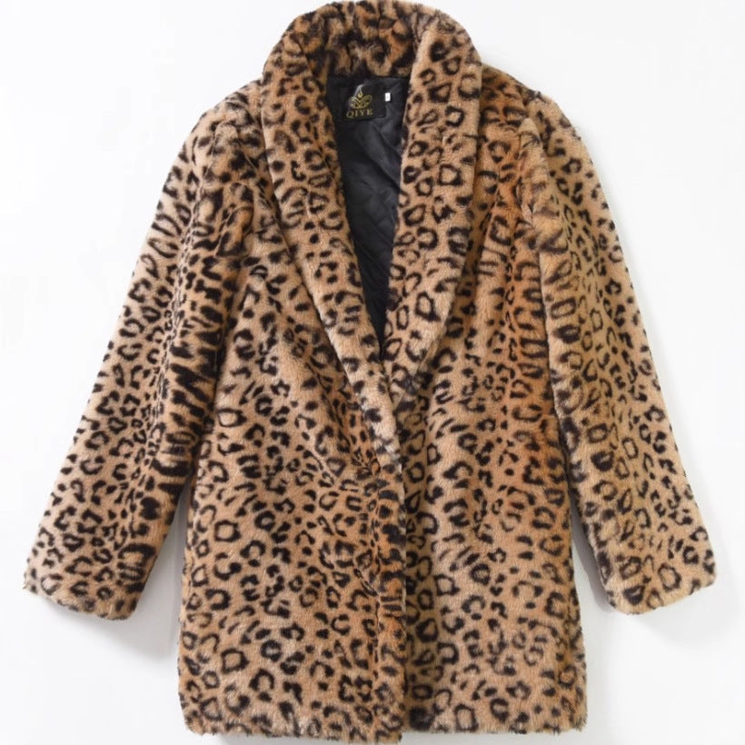 Damen Kuschelige Leopardenfelljacke EB