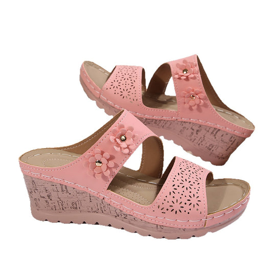 Damen Bequeme Riemensandalen mit floralen Akzenten EB