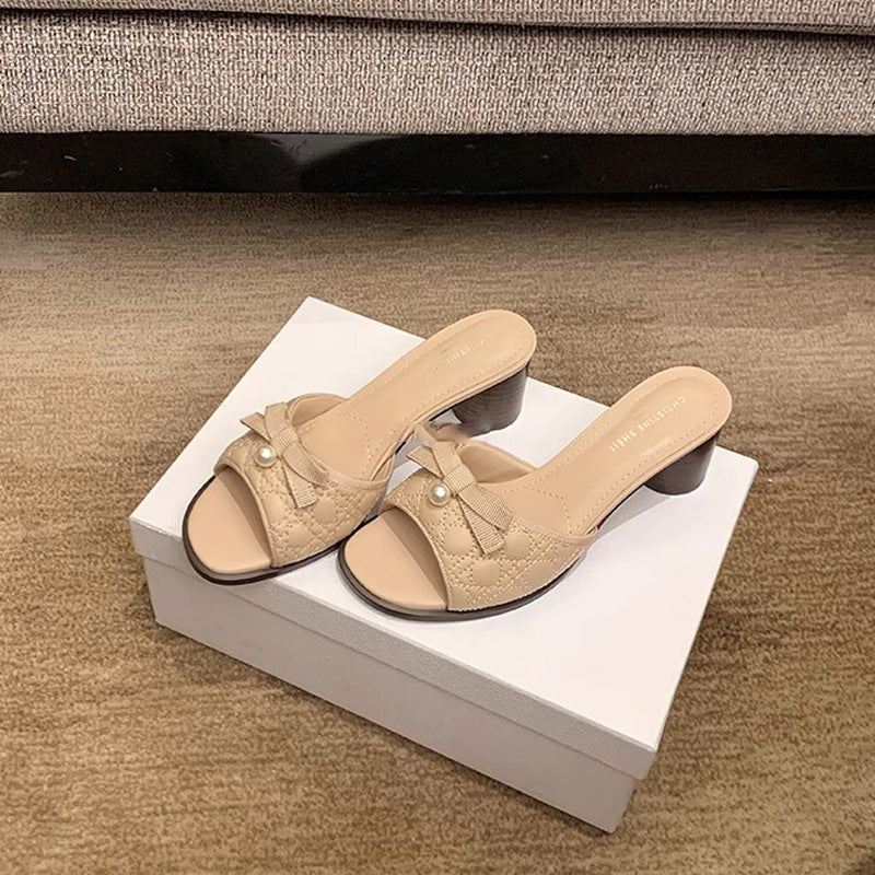 Damen modische Mules mit elegantem Perlenschmuck und komfortablem Absatz EB