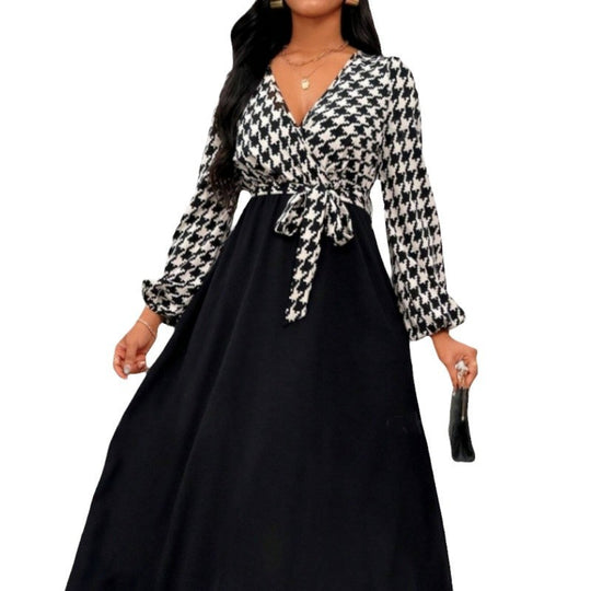 Damen Maxi-Kleid mit Kreuzverschluss und elegantem Hahnentrittmuster EB