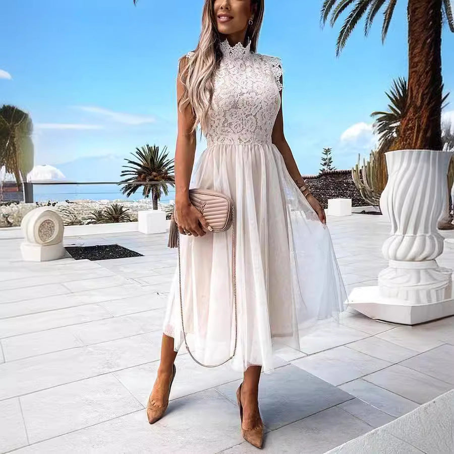 Damen Spitzenkleid mit hohem Kragen und schwungvollem Rock EB