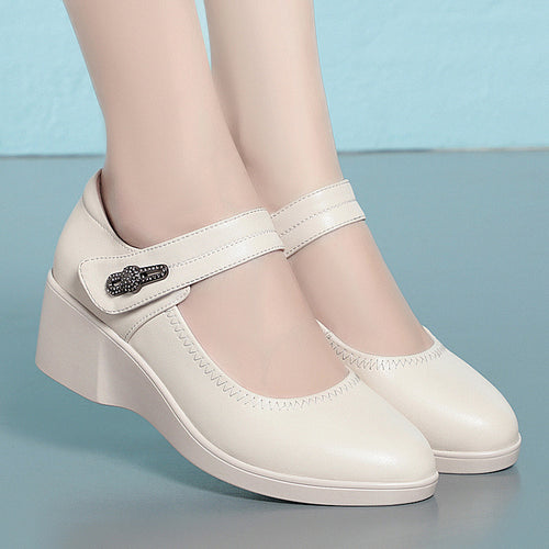 Damen klassischer Mary Jane Pumps mit modischem Riemen und bequemem Blockabsatz EB