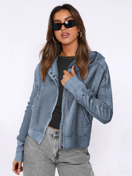 Damen Sportliche Kapuzenjacke aus strukturiertem Material EB