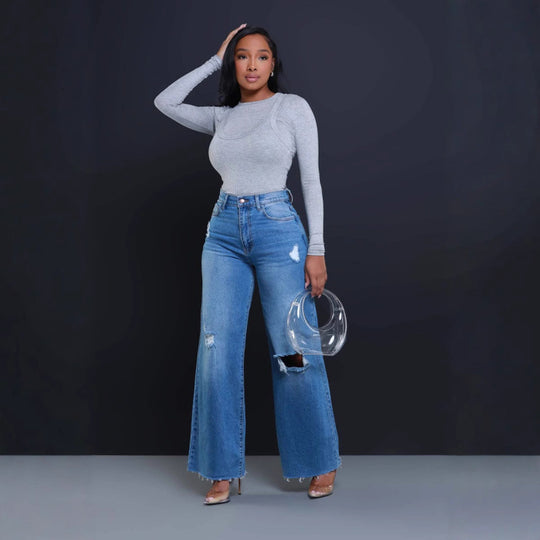 Damen Weit geschnittene Jeans mit stylishen Distressed-Details EB
