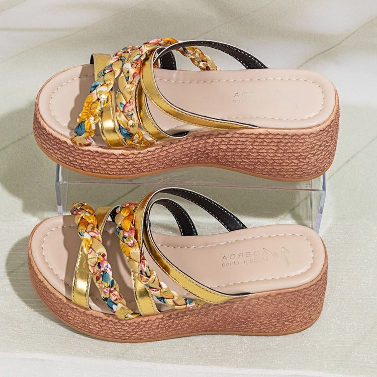 Damen elegantere Plateau-Pantoletten mit floralen Verzierungen EB