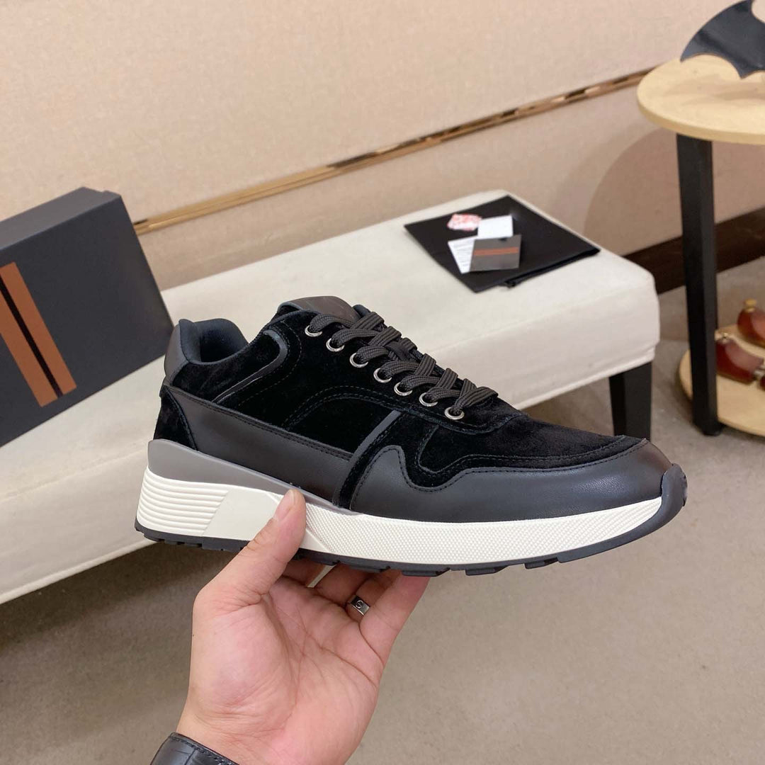 Damen Komfortable Sneaker mit modischem Wildleder-Obermaterial EB
