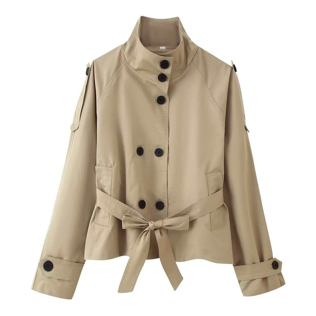 Damen nan kurztaillierte Trenchjacke mit hohem Stehkragen, doppeltreihiger Knopfleiste und taillierbarem Bindegürtel EB