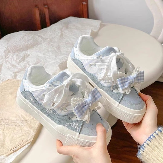 Damen Sneakers mit verspieltem Design und dekorativen Schleifen EB
