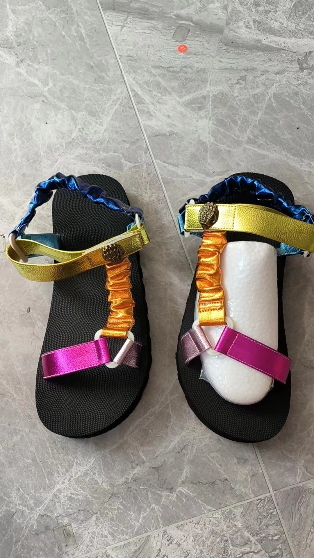 Damen Trendige und bequeme Riemchen-Sandalen mit elastischen Bändern EB