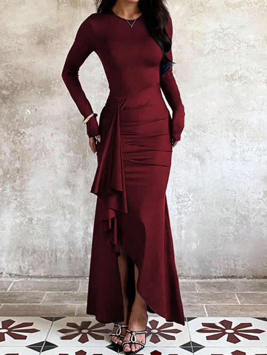 Damen nan eng anliegendes Abendkleid mit langen Ärmeln, geraffter Taille und asymmetrischem Volant EB