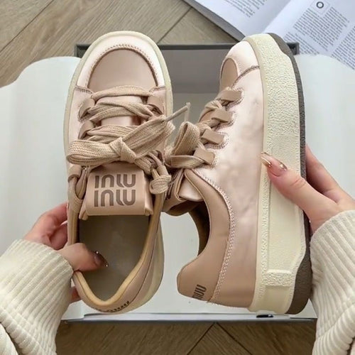 Damen Sportliche Sneakers mit atmungsaktivem Obermaterial und rutschfester Sohle EB