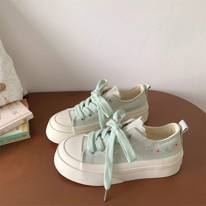 Damen Plateau-Sneaker mit floralen Applikationen und strapazierfähigem Obermaterial EB
