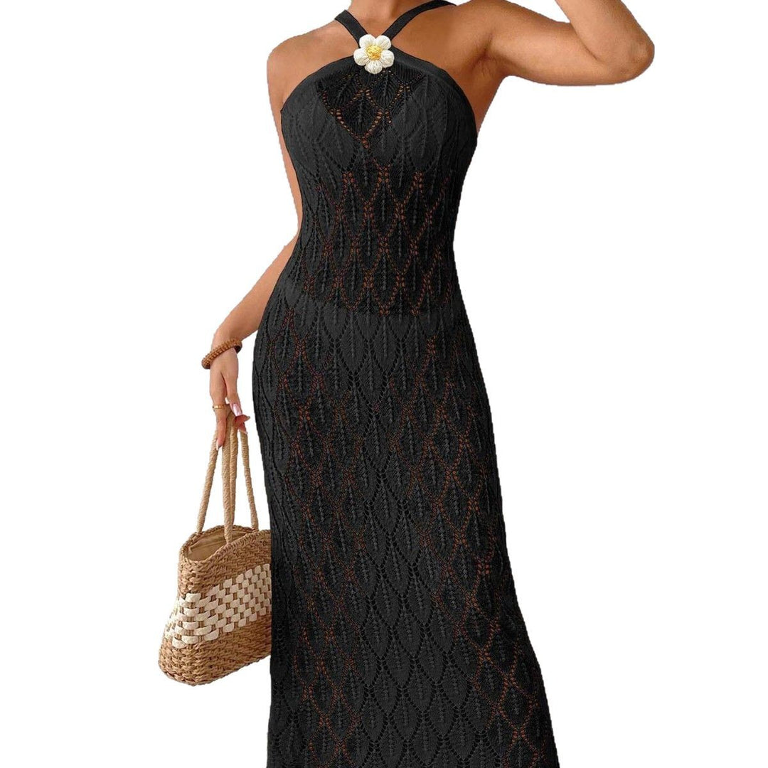 Damen Häkel-Maxikleid mit einem eleganten Blumendetail EB