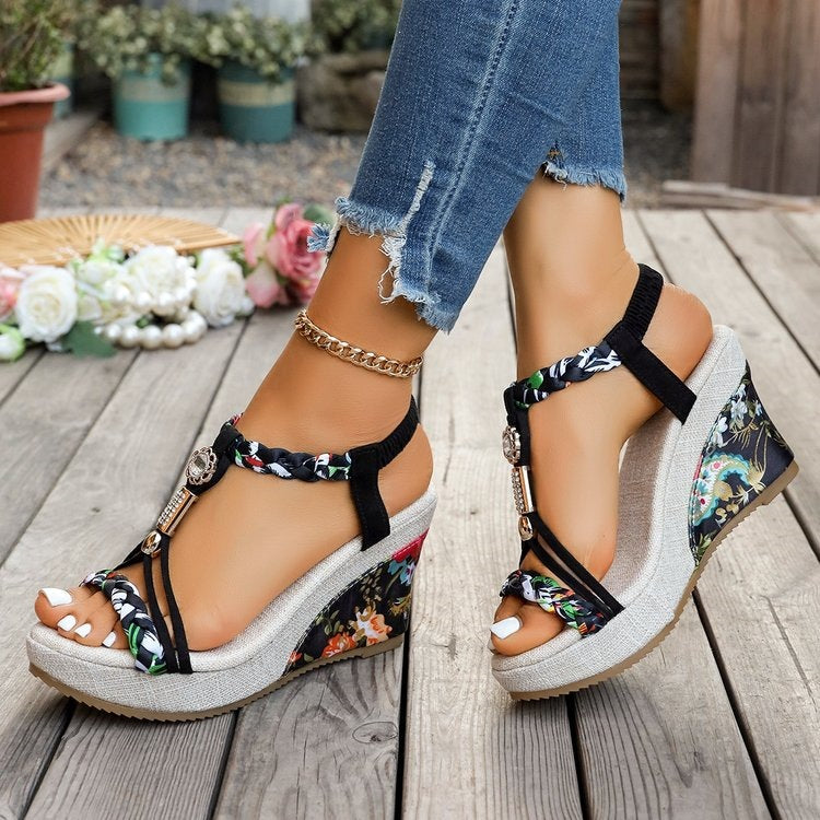 Damen Wedgesandalen mit floralem Detail EB