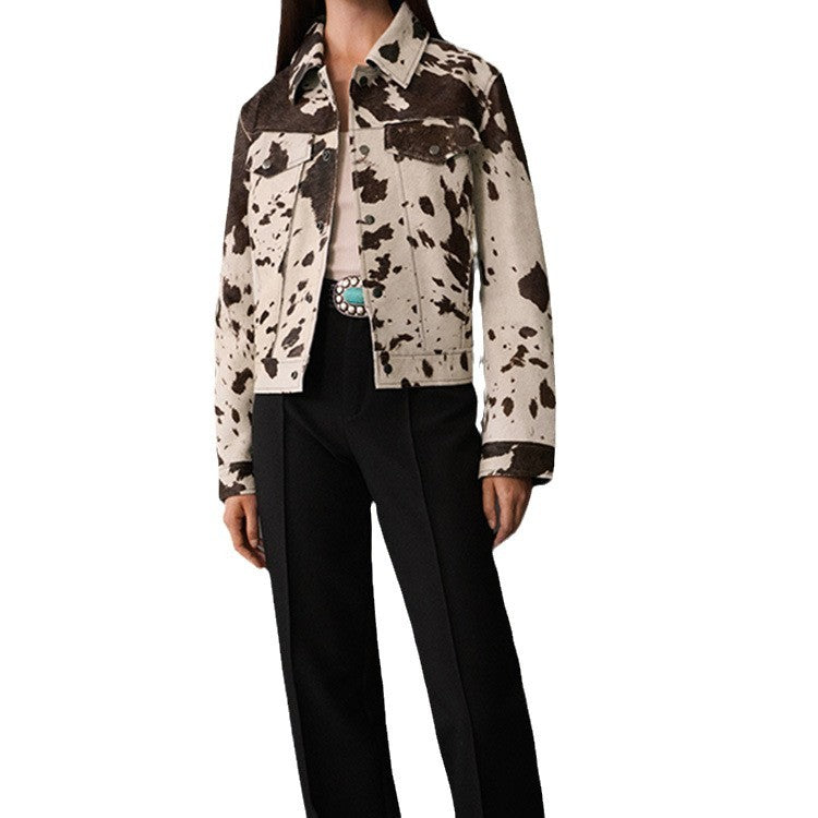 Damen Denim-Jacke im lässigen Cow-Print mit strukturierten Akzenten EB