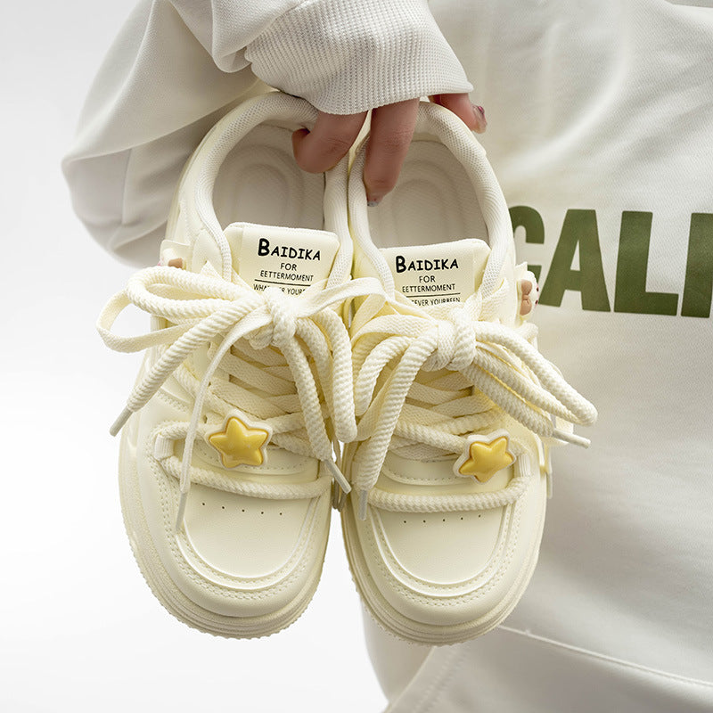 Damen Sneakers mit verspieltem Sternenmotiv und weicher Dämpfung EB