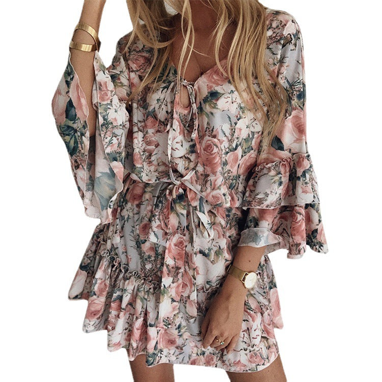 Damen Sommerkleid mit romantischem Blumenmuster und schwingendem Saum EB