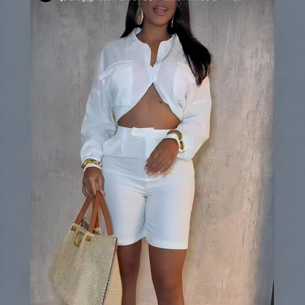 Damen Stylisches und figurbetontes Set mit Kurzbluse und Shorts EB