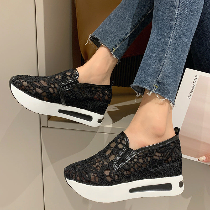 Damen Slip-On Sneakers mit eleganter Spitzenoberfläche und bequemer Dämpfung EB