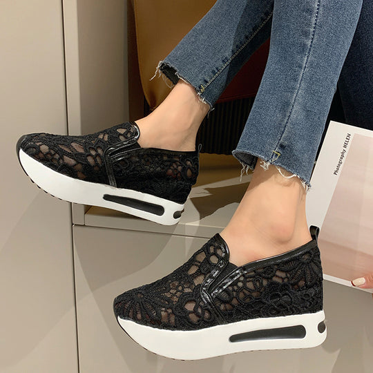 Damen Slip-On Sneakers mit eleganter Spitzenoberfläche und bequemer Dämpfung EB
