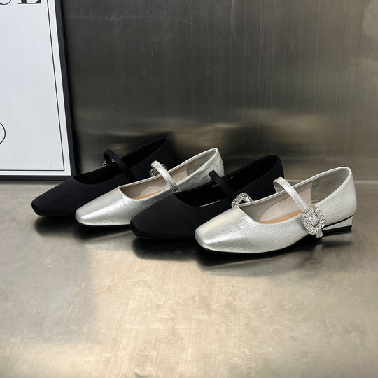 Damen Elegante Ballerinas mit modischem Riemen und funkelndem Schmuckdetail EB